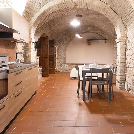 Loft Nel Cuore Di - 50 Mt Da Carlo Acutis Holiday home *