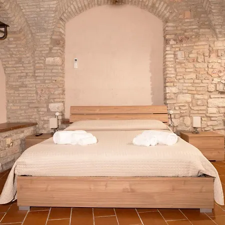 Domus Sant'agnese, A 50 Mt Da Carlo Acutis Dom wakacyjny Asyż