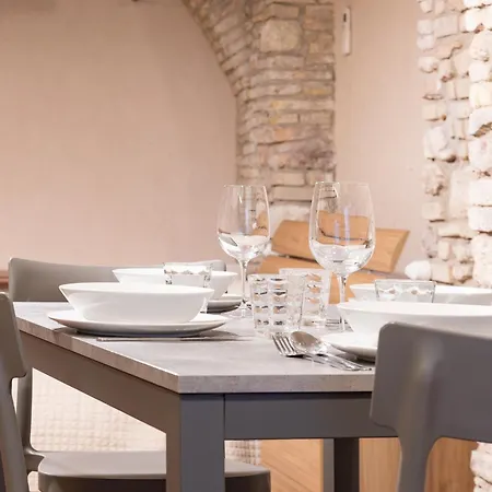 Domus Sant'Agnese, A 50 Mt Da Carlo Acutis * Assisi